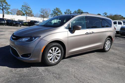 2018 Chrysler Pacifica Touring Plus
