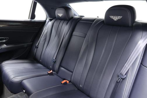 Dark Sapphire Metallic 2016 Bentley Flying Spur V8