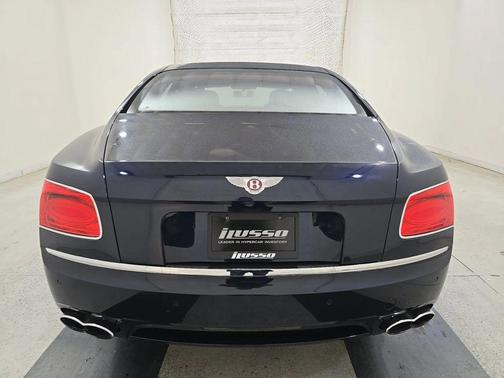 Dark Sapphire Metallic 2016 Bentley Flying Spur V8