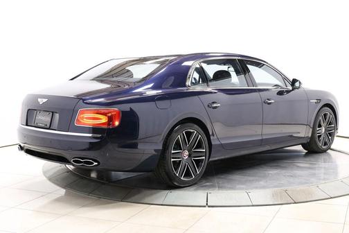 Dark Sapphire Metallic 2016 Bentley Flying Spur V8