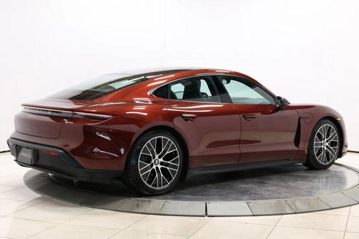 2022 Porsche Taycan Sedan 4D