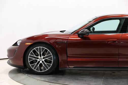 2022 Porsche Taycan Sedan 4D
