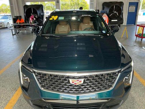 2024 Cadillac XT4 Sport