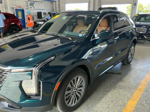 2024 Cadillac XT4 Sport