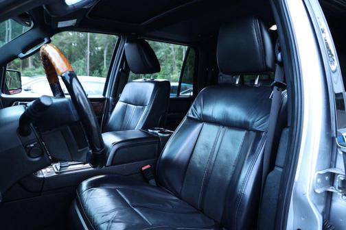 2017 Lincoln Navigator Select