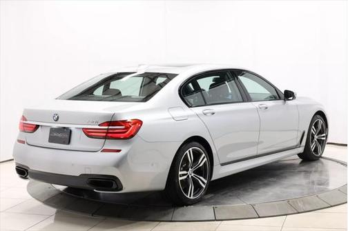 2017 BMW 750 I