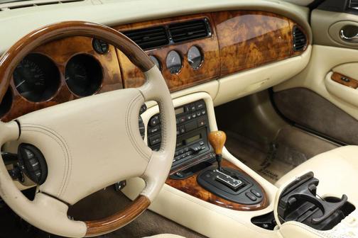 1997 Jaguar XK8 