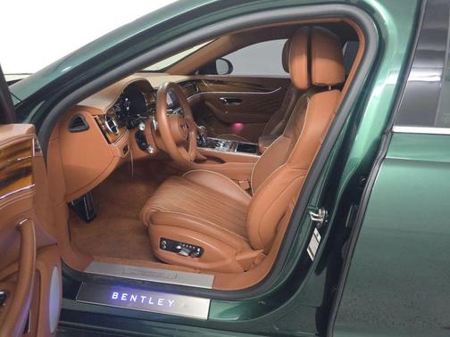 2021 Bentley Flying Spur V8