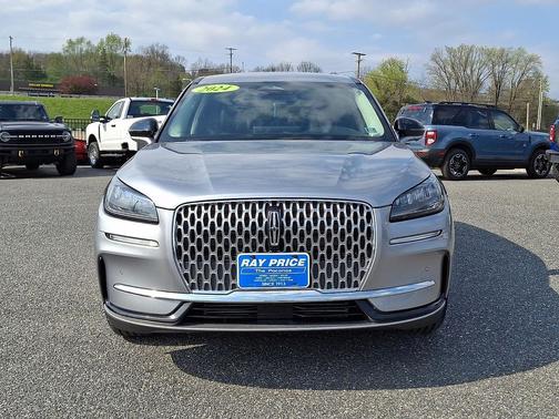 Silver Radiance Metallic Clearcoat 2024 Lincoln Corsair Premiere
