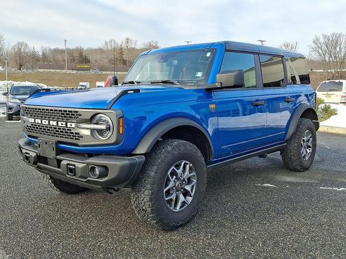 Velocity Blue Metallic 2025 Ford Bronco Badlands