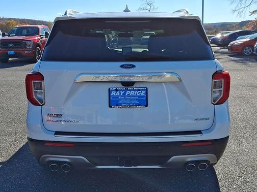 STAR WHITE MET TRI-COAT 2022 Ford Explorer PLATINUM