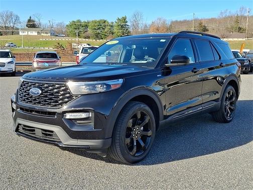 2023 Ford Explorer ST-LINE
