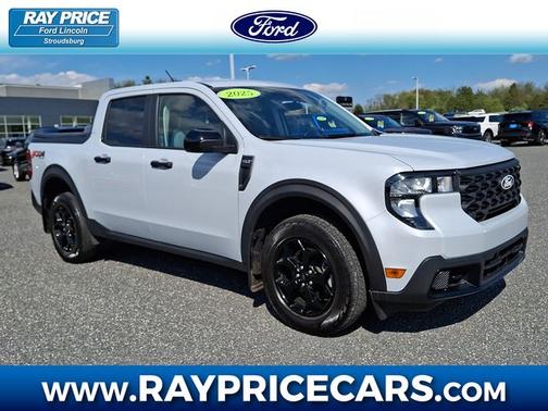SPACE WHITE METALLIC 2025 Ford Maverick XLT