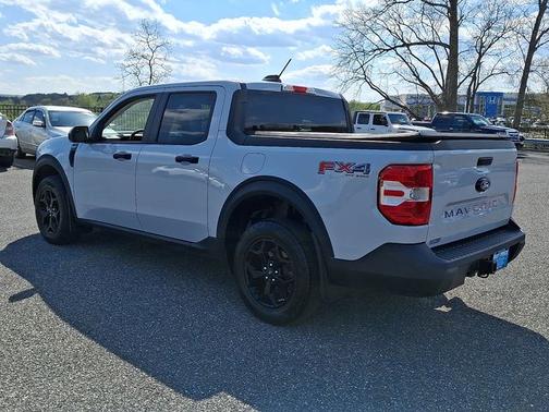 SPACE WHITE METALLIC 2025 Ford Maverick XLT