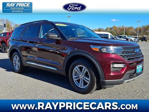 Burgundy Velvet Tinted Clearcoat 2022 Ford Explorer XLT