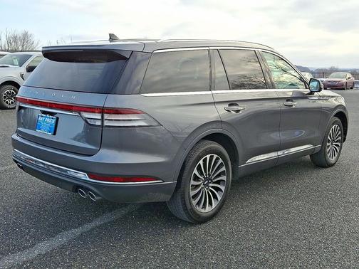 Asher Gray Metallic Clearcoat 2023 Lincoln Aviator Reserve AWD