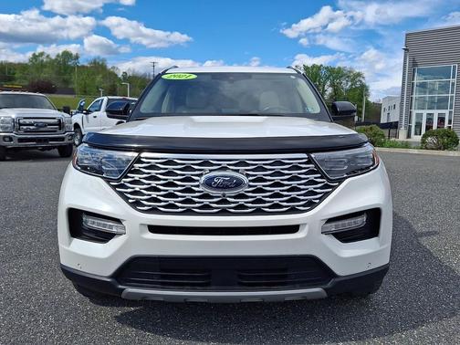 Star White Metallic Tri-Coat 2021 Ford Explorer Platinum