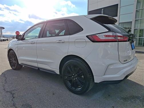 2022 Ford Edge ST LINE