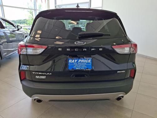 Agate Black Metallic 2022 Ford Escape Titanium