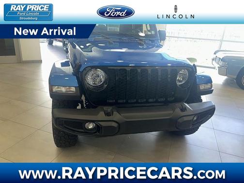 Hydro Blue Pearlcoat 2021 Jeep Gladiator Willys 4x4
