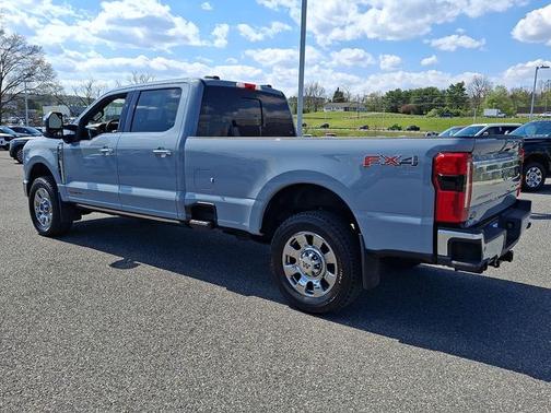 GLACIER GRAY 2024 Ford F-350 KING RANCH
