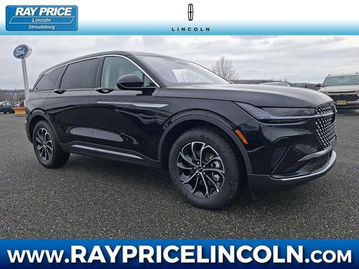 Infinite Black Metallic Clearcoat 2026 Lincoln Nautilus Premiere
