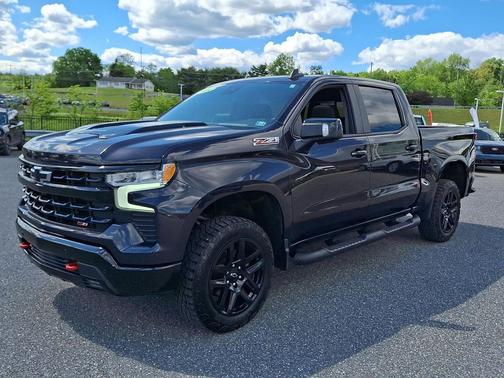 Dark Ash Metallic 2024 Chevrolet Silverado 1500 LT Trail Boss
