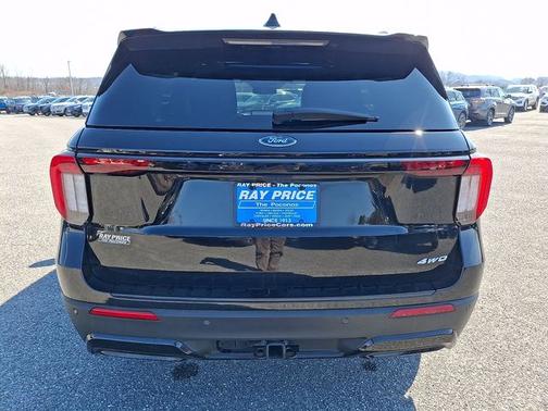 AGATE BLACK METALLIC 2025 Ford Explorer ST-LINE