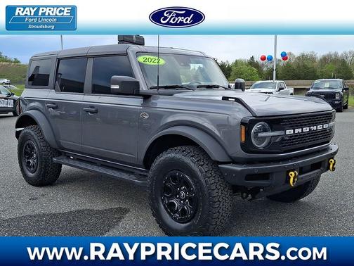 CARBONIZED GRAY METALLIC 2022 Ford Bronco WILDTRAK