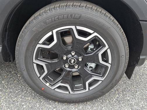 Carbonized Gray Metallic 2026 Ford Bronco Sport Outer Banks