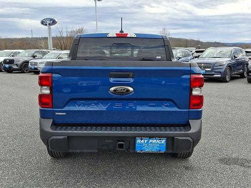 ATLAS BLUE METALLIC 2024 Ford Maverick LARIAT