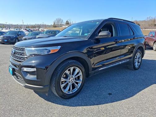 AGATE BLACK METALLIC 2023 Ford Explorer XLT