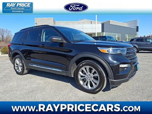 AGATE BLACK METALLIC 2023 Ford Explorer XLT