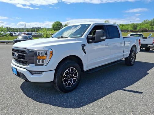 Oxford White 2023 Ford F-150 XLT