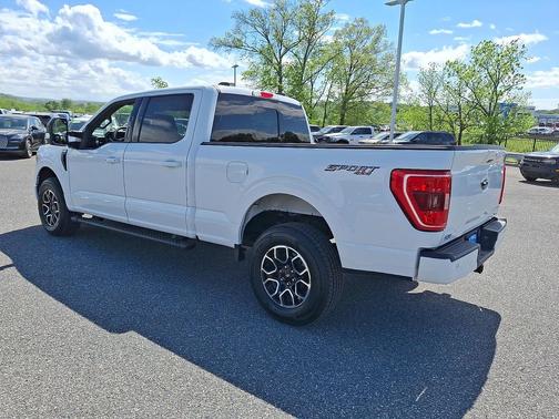 Oxford White 2023 Ford F-150 XLT