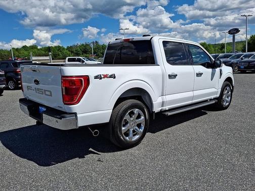 Oxford White 2023 Ford F-150 XLT