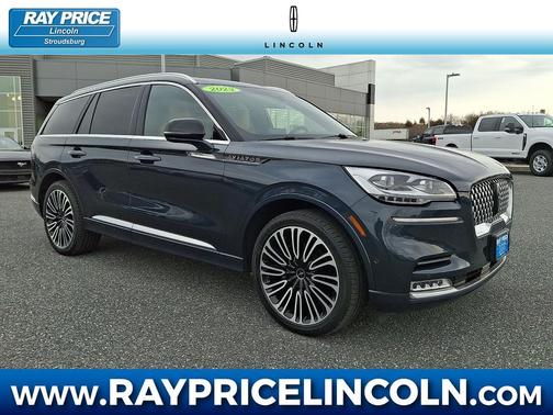 Flight Blue Metallic Clearcoat 2023 Lincoln Aviator Black Label AWD