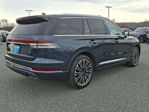 Flight Blue Metallic Clearcoat 2023 Lincoln Aviator Black Label AWD
