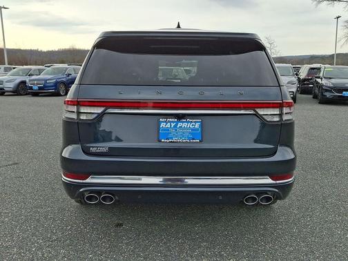 Flight Blue Metallic Clearcoat 2023 Lincoln Aviator Black Label AWD