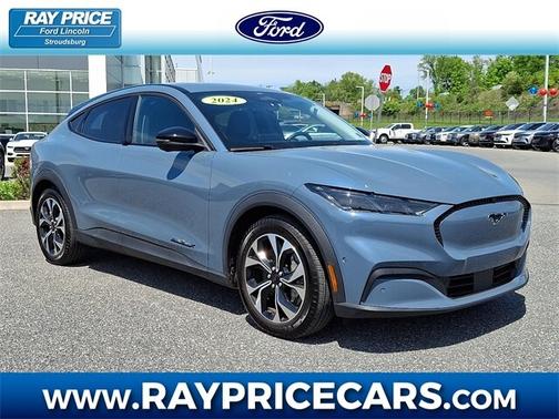 2024 Ford Mustang Mach-E SELECT