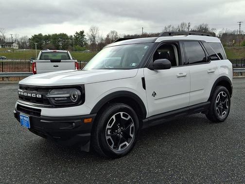Oxford White 2023 Ford Bronco Sport Outer Banks