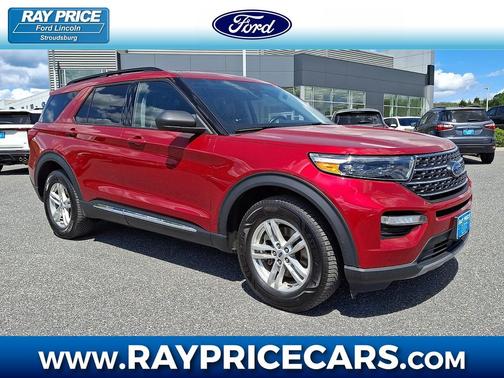 Rapid Red Metallic Tinted Clearcoat 2022 Ford Explorer XLT