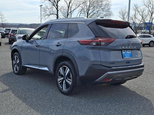 Boulder Gray Pearl 2023 Nissan Rogue SL