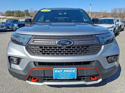 Iconic Silver Metallic 2022 Ford Explorer Timberline