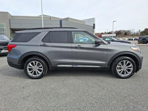 CARBONIZED GRAY METALLIC 2023 Ford Explorer XLT