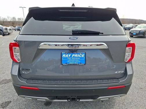 CARBONIZED GRAY METALLIC 2023 Ford Explorer XLT