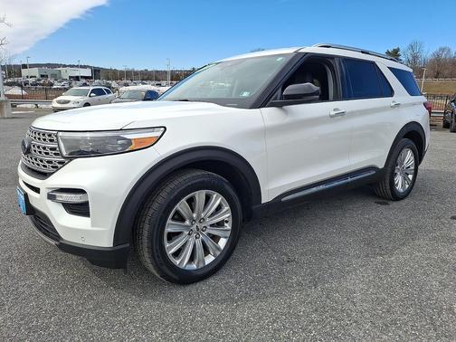 Star White Metallic Tri-Coat 2022 Ford Explorer Limited