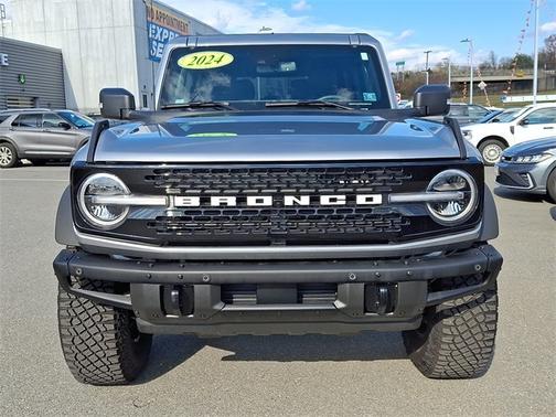 2024 Ford Bronco WILDTRAK