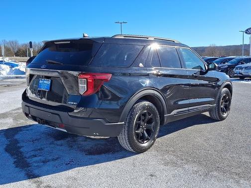 AGATE BLACK METALLIC 2022 Ford Explorer TIMBERLINE