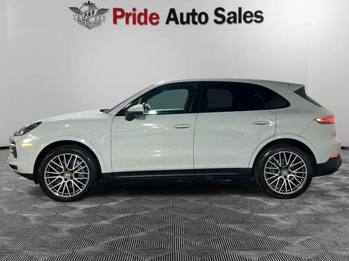 2022 Porsche Cayenne Cayenne